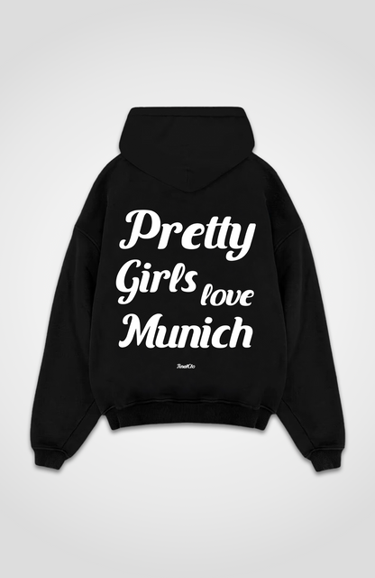 PRETTY GIRLS LOVE MUNICH OVERSIZED HOODIE